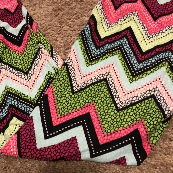 Fun zigzag buttery soft leggings. - Picture 3 of 5
